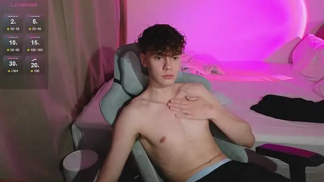 Snapshot of cute_thomas chatting on March 23, 2026, 5:35 pm cute thomas online show from March 23, 2026, 5:35 pm