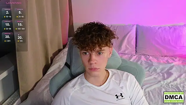 cute thomas online show from October 22, 2025, 7:24 pm