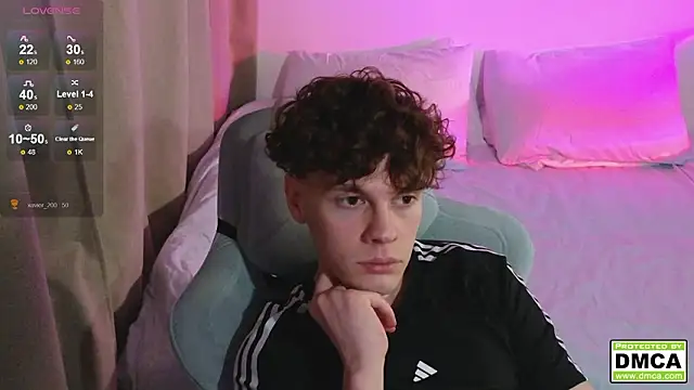 Snapshot of cute_thomas chatting on March 9, 2026, 7:28 pm cute thomas online show from March 9, 2026, 7:28 pm