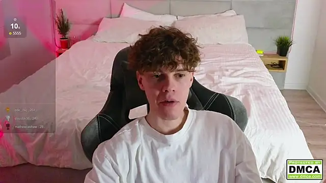 cute thomas online show from February 3, 2025, 11:15 pm