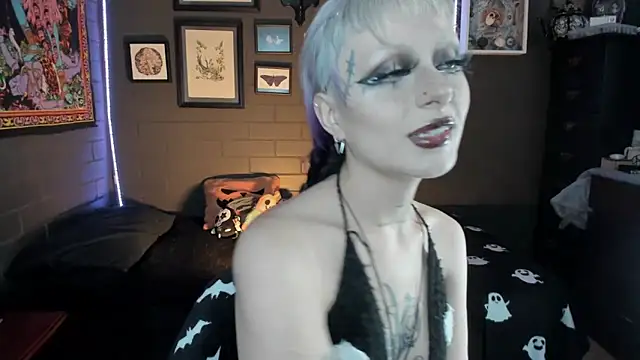 insania 9999  online show from November 26, 2025, 5:13 pm