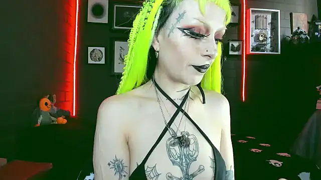 insania 9999  online show from February 18, 2025, 4:58 pm