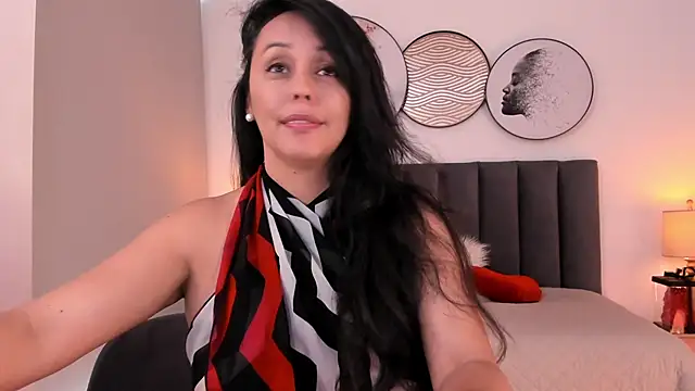 Snapshot of SaharaGarcia__ chatting on June 9, 2026, 6:20 pm SaharaGarcia online show from June 9, 2026, 6:20 pm