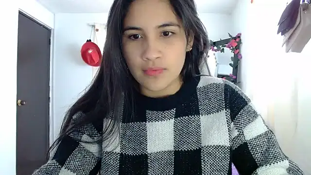 InocentHeaven1 online show from February 19, 2025, 12:44 pm