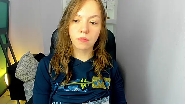 Persephoni online show from April 26, 2026, 10:23 am