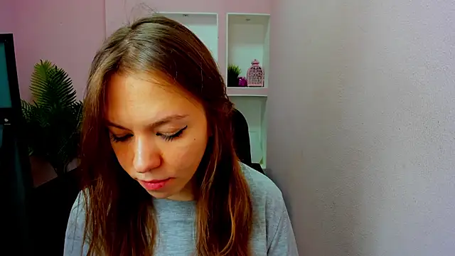 Persephoni online show from October 15, 2025, 8:28 pm