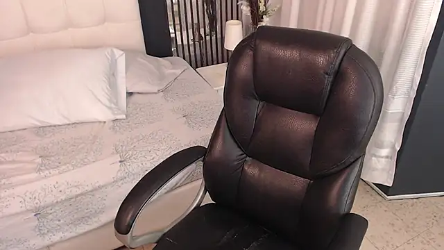 Snapshot of LiaVillalobos chatting on February 14, 2026, 12:38 pm LiaVillalobos online show from February 14, 2026, 12:38 pm