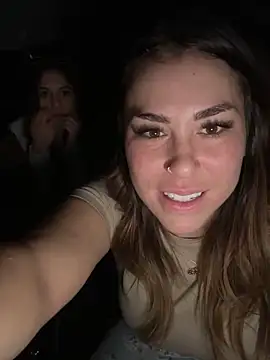 LeaGambit   online show from January 9, 2025, 5:44 am