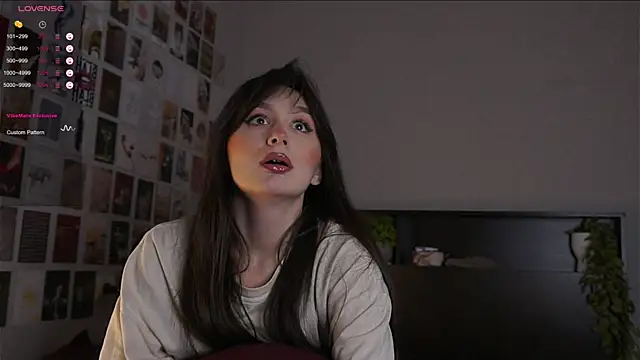 itssophiie online show from October 15, 2025, 9:01 pm