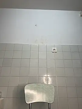 sharik-browns online show from October 15, 2025, 8:39 pm