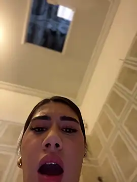 Snapshot of clarachanelricek chatting on December 19, 2025, 8:55 pm clarachanelricek online show from December 19, 2025, 8:55 pm