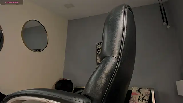 Snapshot of SophieBarnett chatting on December 21, 2025, 1:41 am SophieBarnett online show from December 21, 2025, 1:41 am