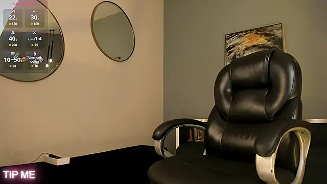 Snapshot of SophieBarnett chatting on February 4, 2026, 1:00 am SophieBarnett online show from February 4, 2026, 1:00 am