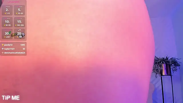 Snapshot of SophieBarnett chatting on March 2, 2026, 5:08 am SophieBarnett online show from March 2, 2026, 5:08 am