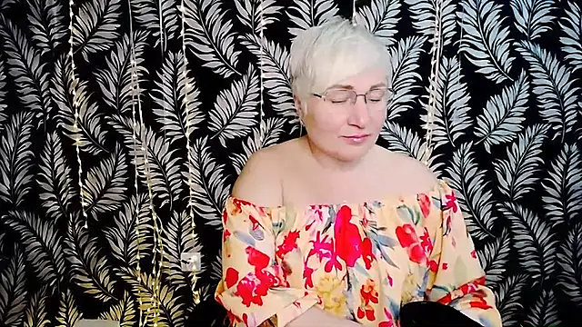Olivia playful online show from April 26, 2026, 10:23 am