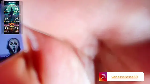 Snapshot of Julieth_Rossi chatting on October 13, 2025, 3:52 am Julieth Rossi online show from October 13, 2025, 3:52 am