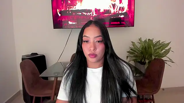 brunetenikole02 online show from March 14, 2025, 2:20 am