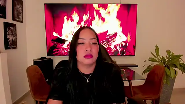 brunetenikole02 online show from October 18, 2025, 2:13 am