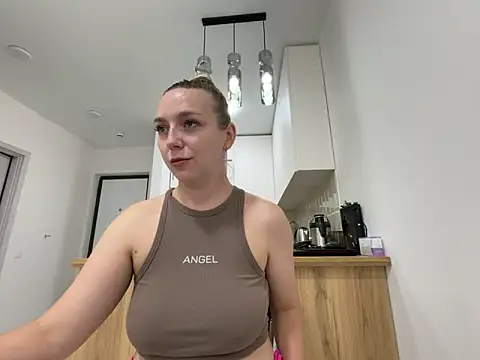 Janeee online show from September 30, 2025, 8:09 am