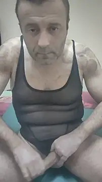 muscularsexy online show from April 22, 2026, 9:32 pm