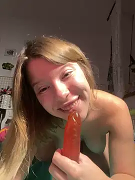 kimczii online show from October 6, 2025, 6:25 am