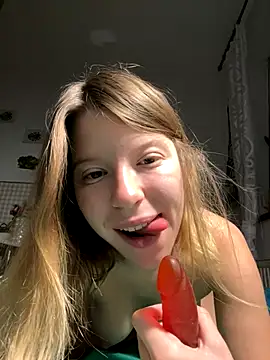 kimczii online show from November 20, 2025, 7:09 am