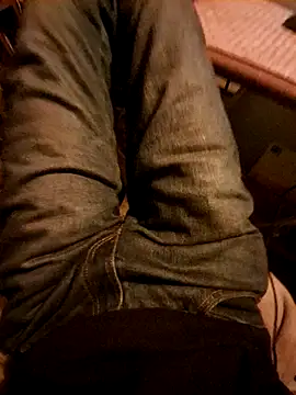 eddouxxx78 online show from December 19, 2025, 6:54 pm