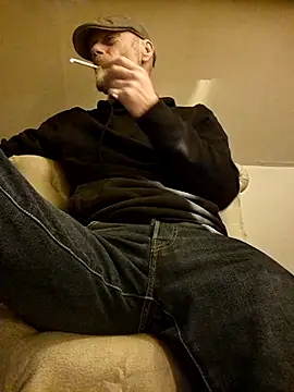 eddouxxx78 online show from February 1, 2026, 7:39 am