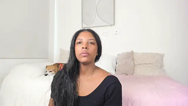 ZOEGARNER01 online show from June 9, 2026, 6:20 pm