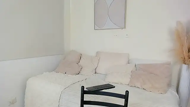 Snapshot of ZOEGARNER01 chatting on March 12, 2026, 6:56 pm ZOEGARNER01 online show from March 12, 2026, 6:56 pm