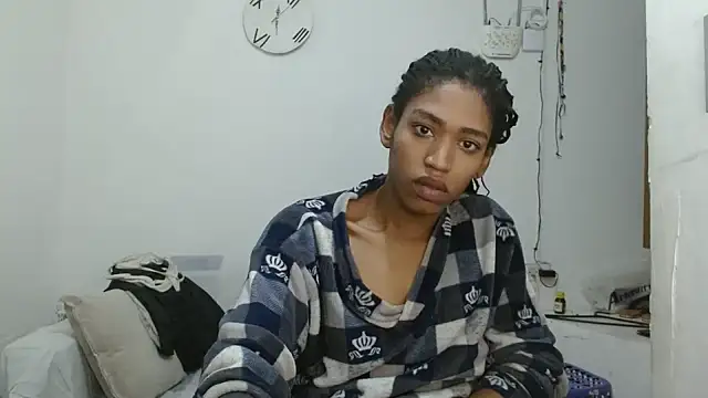 Snapshot of angelamarie1 chatting on June 16, 2026, 11:43 am angelamarie1 online show from June 16, 2026, 11:43 am