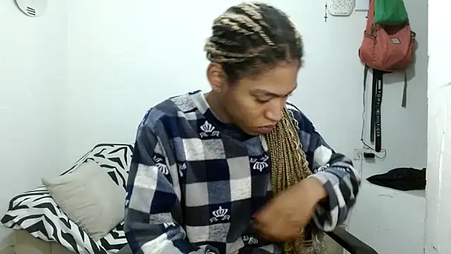 angelamarie1 online show from January 14, 2026, 10:08 am