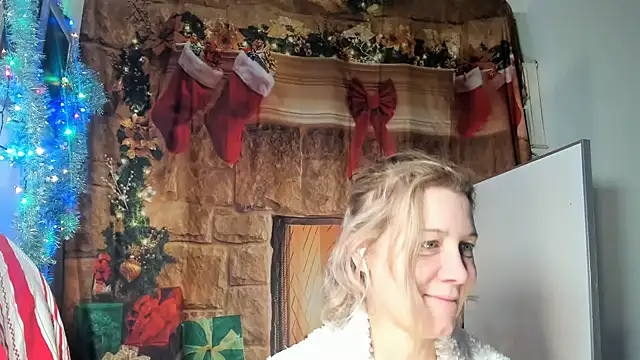 Lola Belgium online show from December 22, 2025, 6:46 am