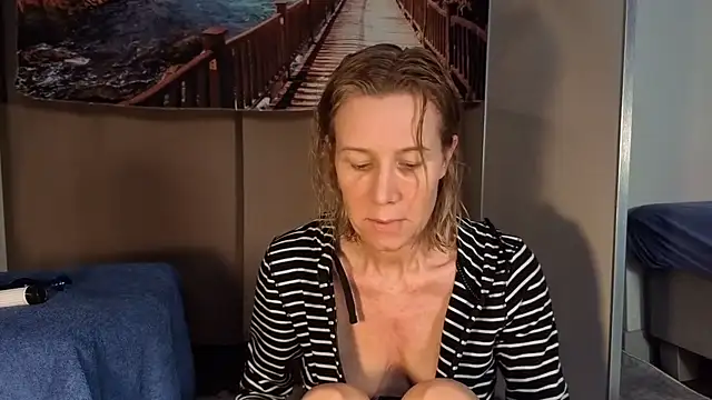 Snapshot of Lola_Belgium chatting on June 16, 2026, 6:35 am Lola Belgium online show from June 16, 2026, 6:35 am