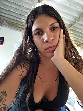 frenchxena98 online show from December 7, 2024, 8:33 pm