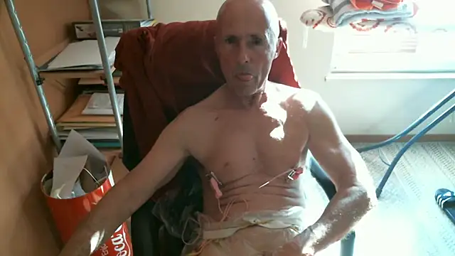 olibrius71 online show from April 2, 2026, 3:08 pm