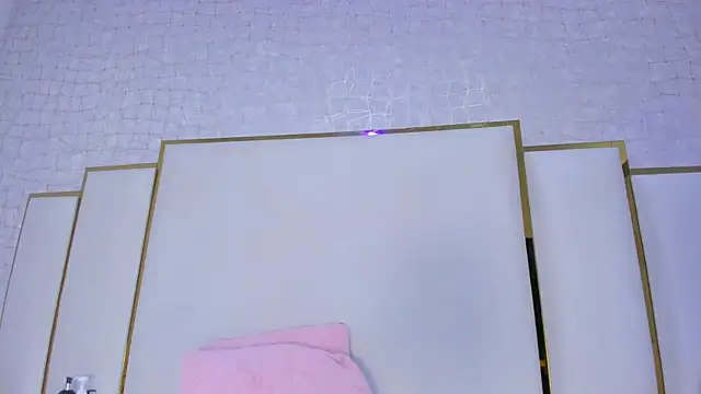 paola rodriguez online show from December 1, 2025, 12:17 pm