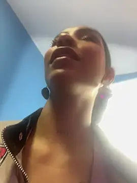 Snapshot of LauraAristizabal chatting on July 26, 2026, 12:12 pm LauraAristizabal online show from July 26, 2026, 12:12 pm