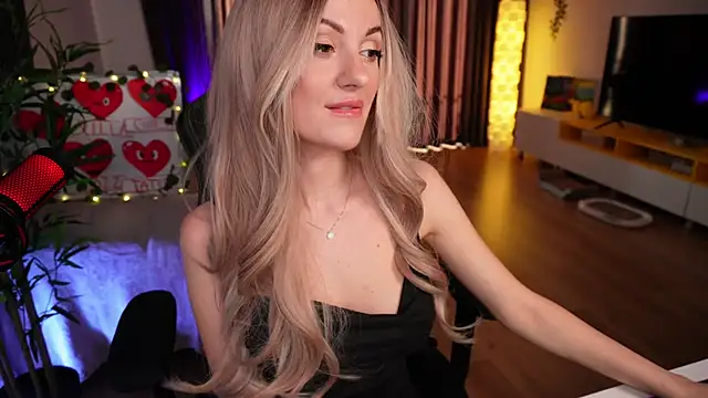 ShyNdWild online show from February 25, 2025, 2:37 pm