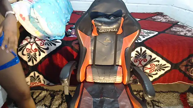 sexyjustin202 online show from June 27, 2026, 11:55 pm