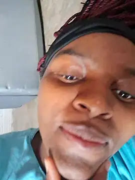 sexyjustin202 online show from July 7, 2026, 7:39 pm