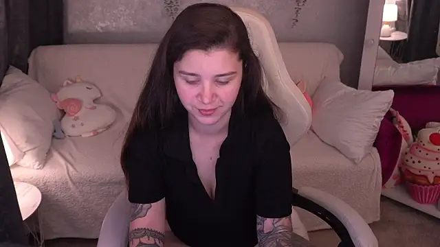 AmellyMilly online show from October 9, 2025, 12:38 pm