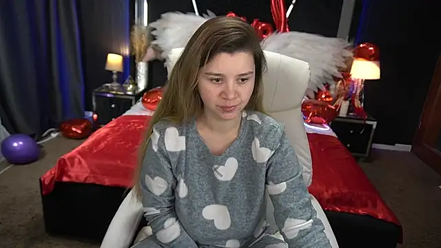 AmellyMilly online show from February 11, 2026, 6:35 am