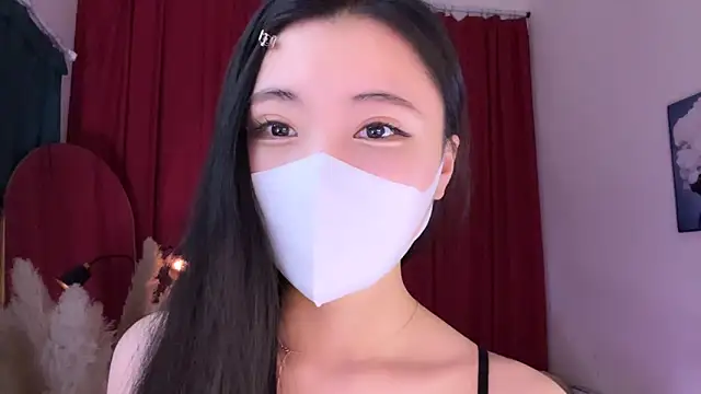 alaia-EDP online show from March 9, 2026, 9:07 pm