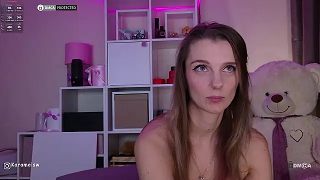 Karamelsw  online show from March 3, 2026, 7:43 pm