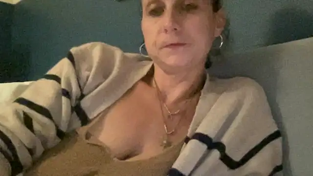 Snapshot of Sexy-Mel chatting on February 20, 2026, 5:59 pm Sexy-Mel online show from February 20, 2026, 5:59 pm