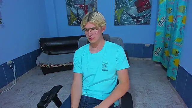 patrik 027 online show from November 20, 2025, 7:42 am