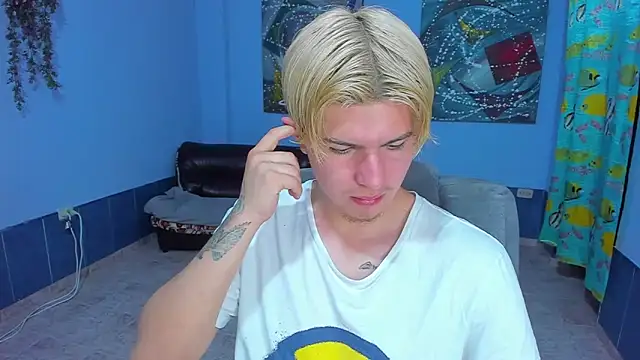 patrik 027 online show from October 17, 2025, 5:26 pm