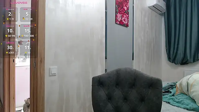 Stacy Davice online show from November 28, 2025, 10:37 am