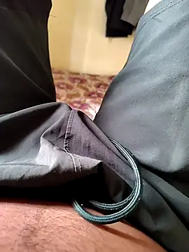 Mallupaiyanaachu online show from November 24, 2025, 2:11 am